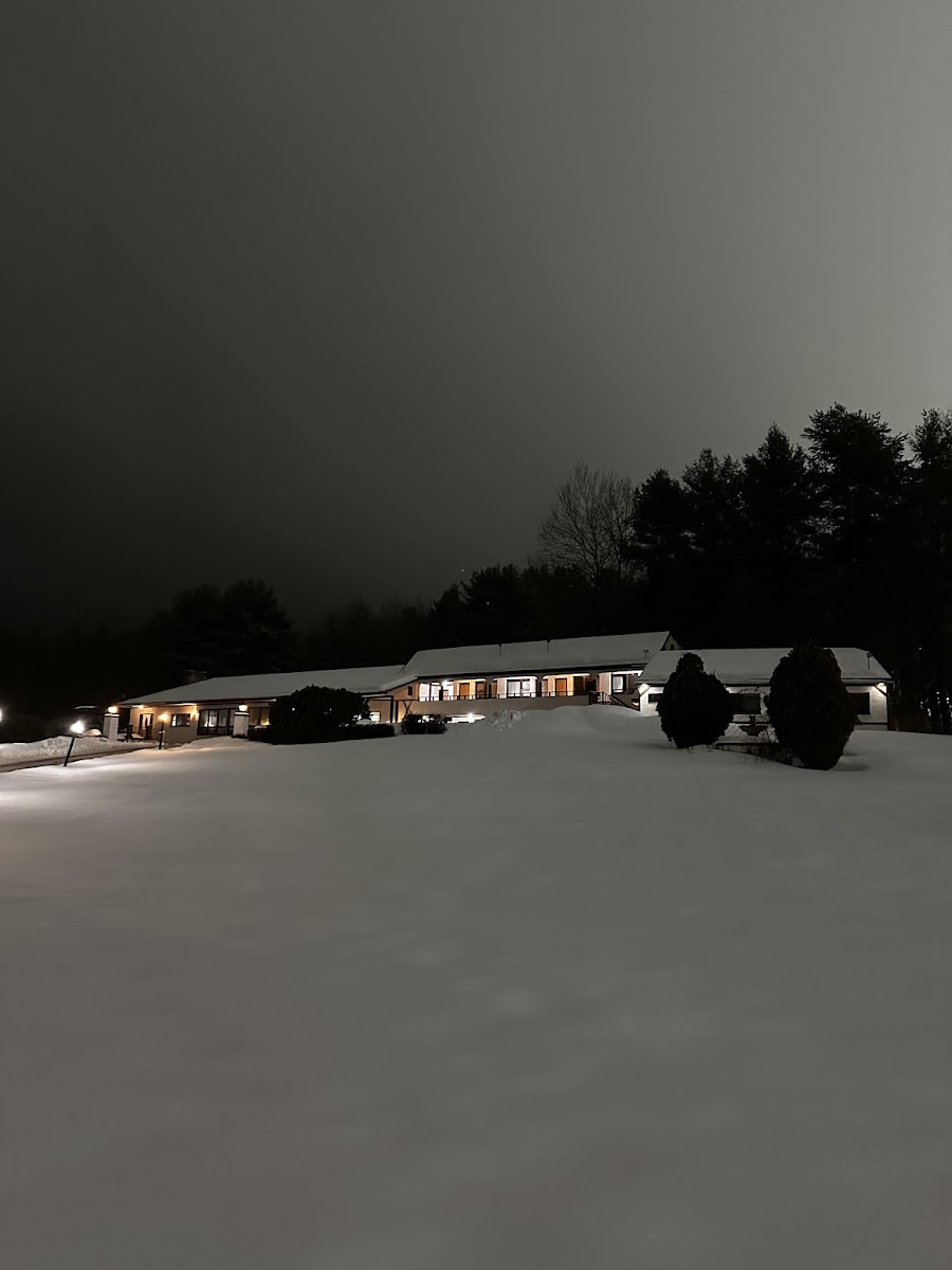 Henniker Motel photo 3