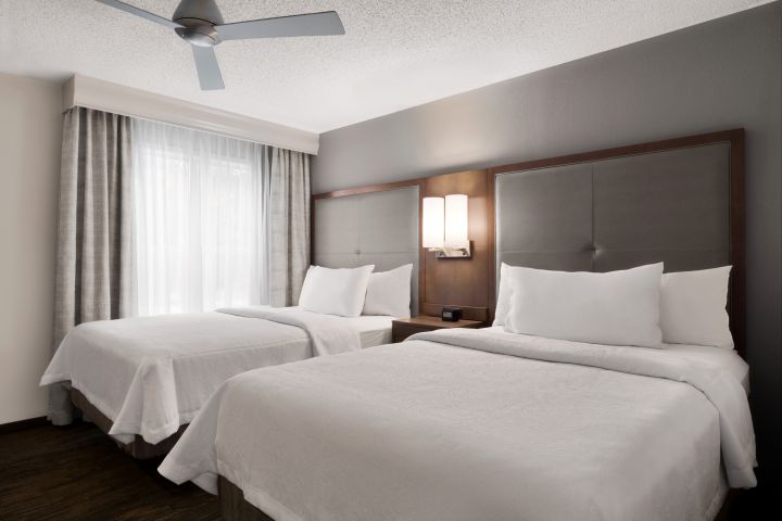 Addison Suites Hotel photo 2