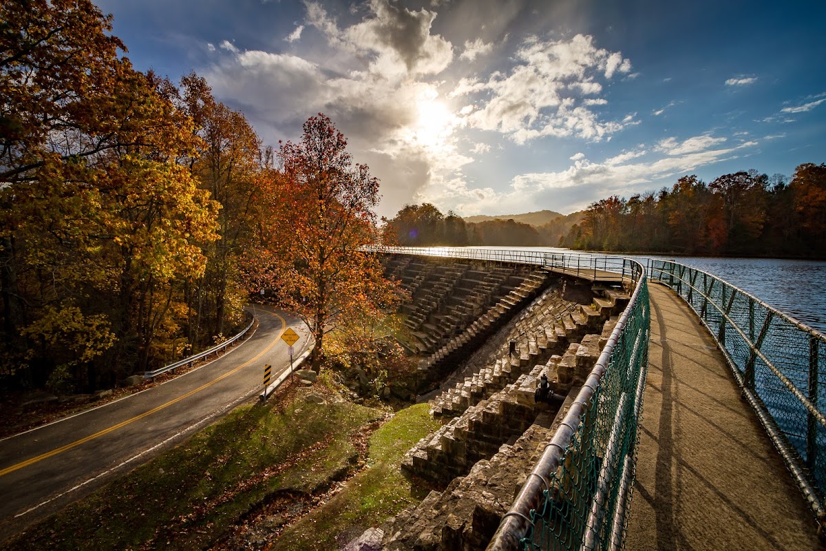 Bays Mountain Park & Planetarium