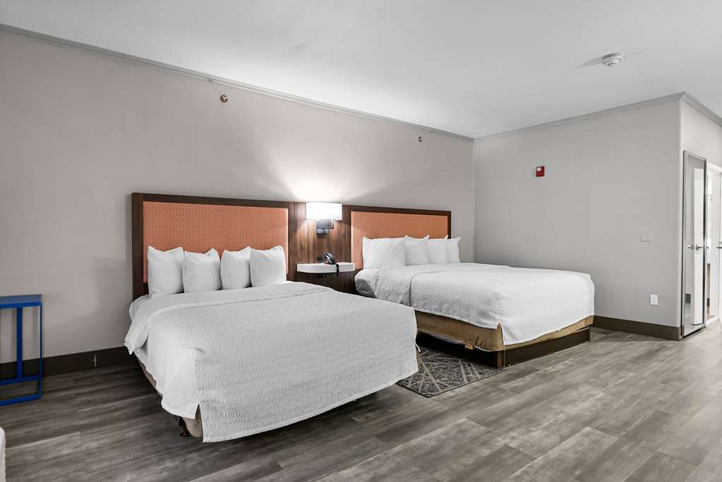 Hampton Inn Seguin photo 2