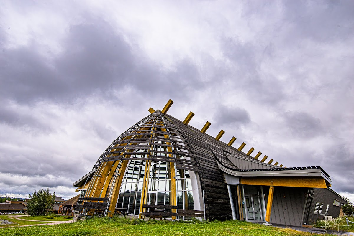 Aanischaaukamikw Cree Cultural Institute