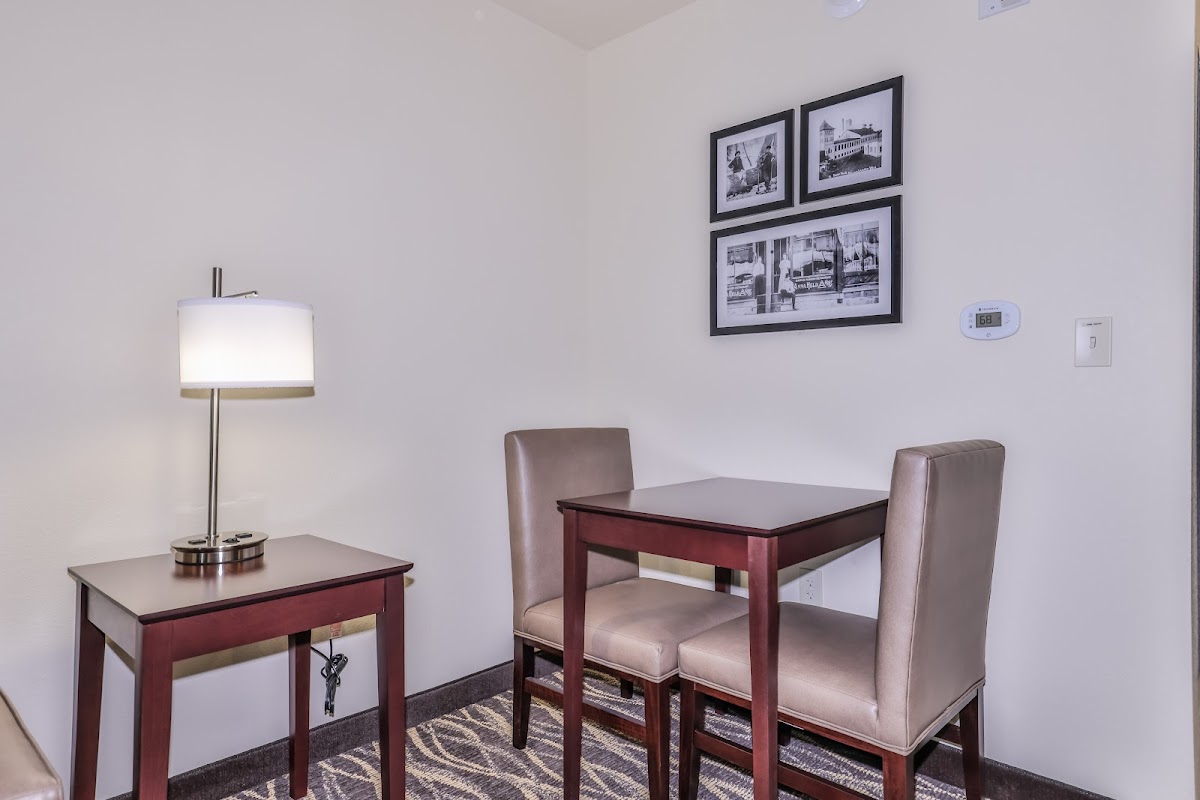 Cobblestone Hotel & Suites - Rhinelander photo 3