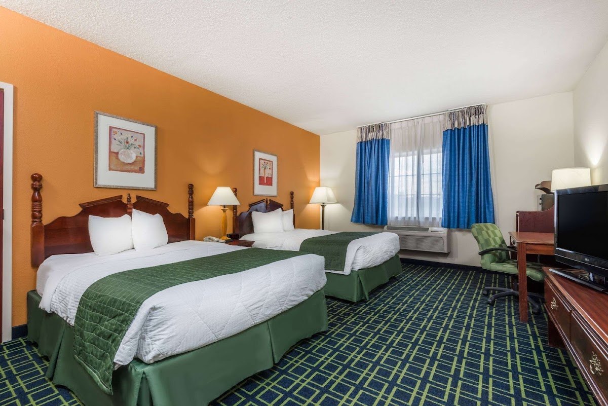 Baymont by Wyndham Greensburg photo 2