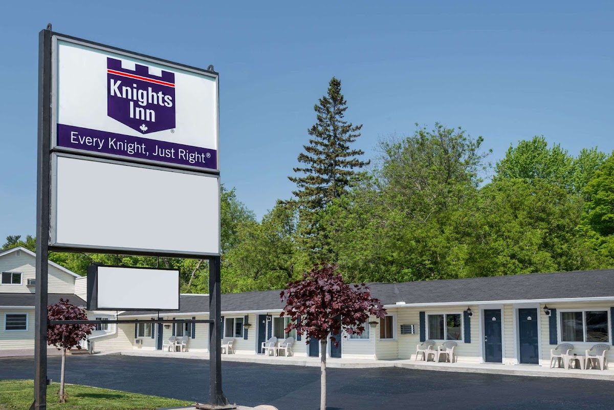 Knights Inn Arnprior