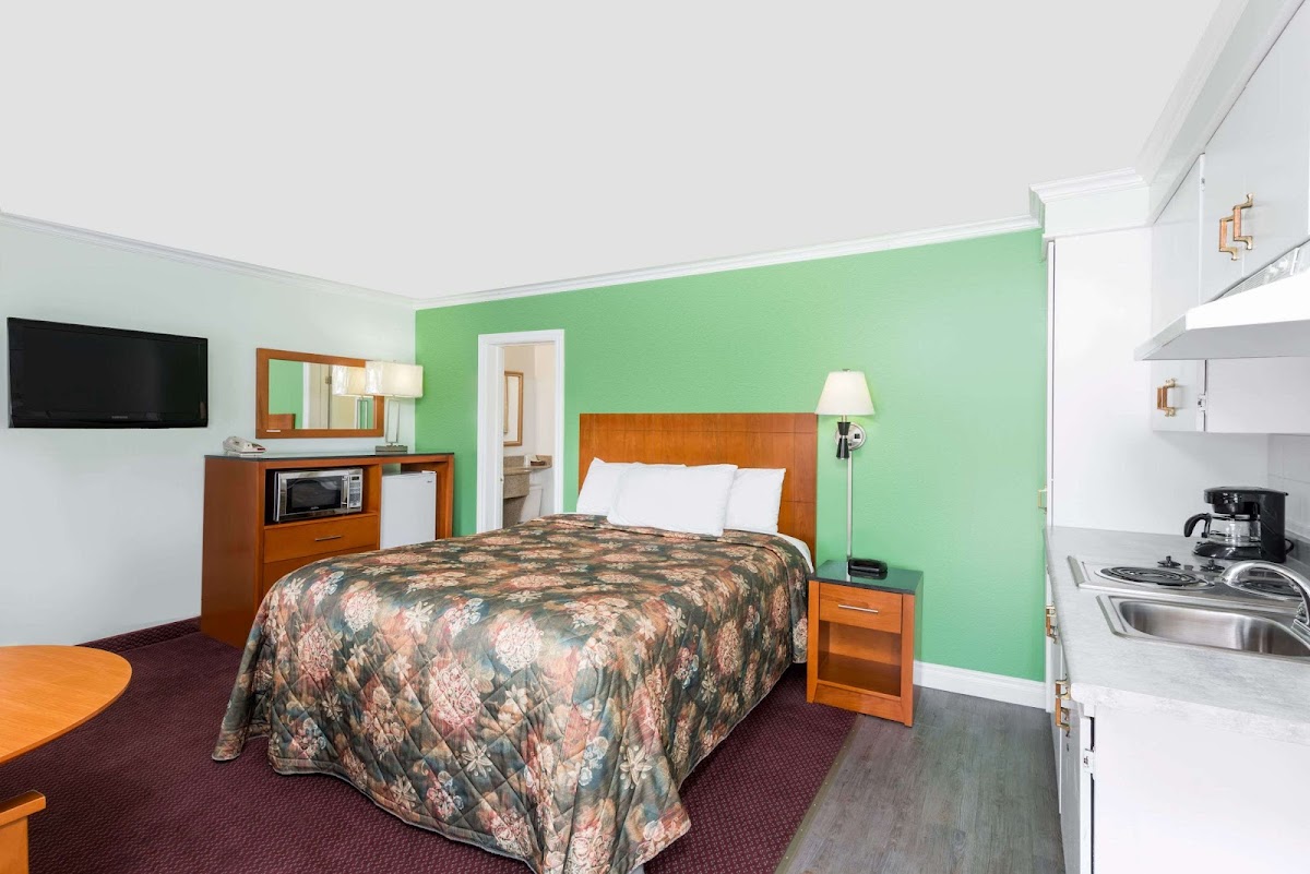 Knights Inn Arnprior photo 2