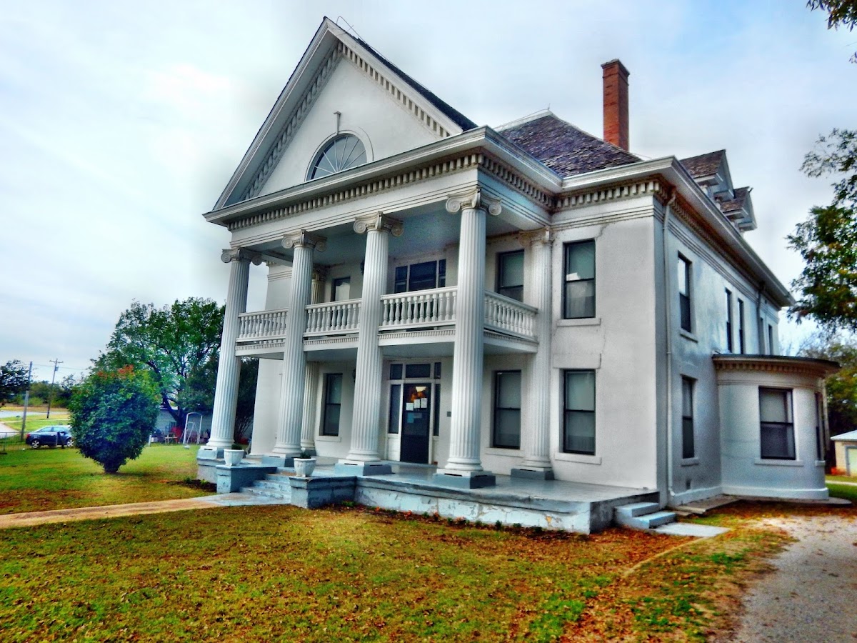 Lindsay Mansion