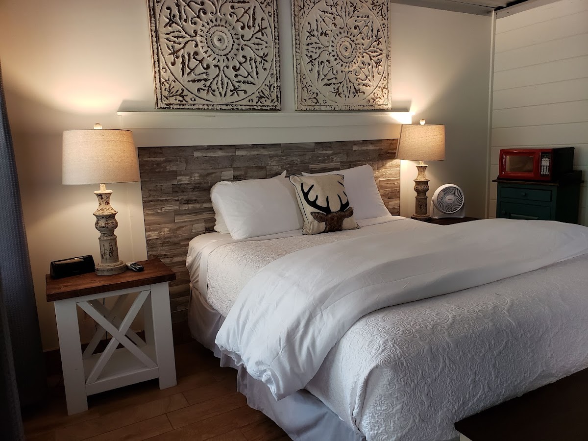 Roaring Fork Motel photo 2