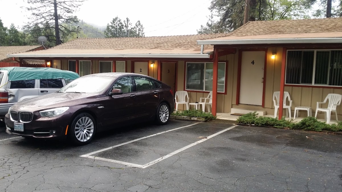 Shasta Lake Motel photo 3