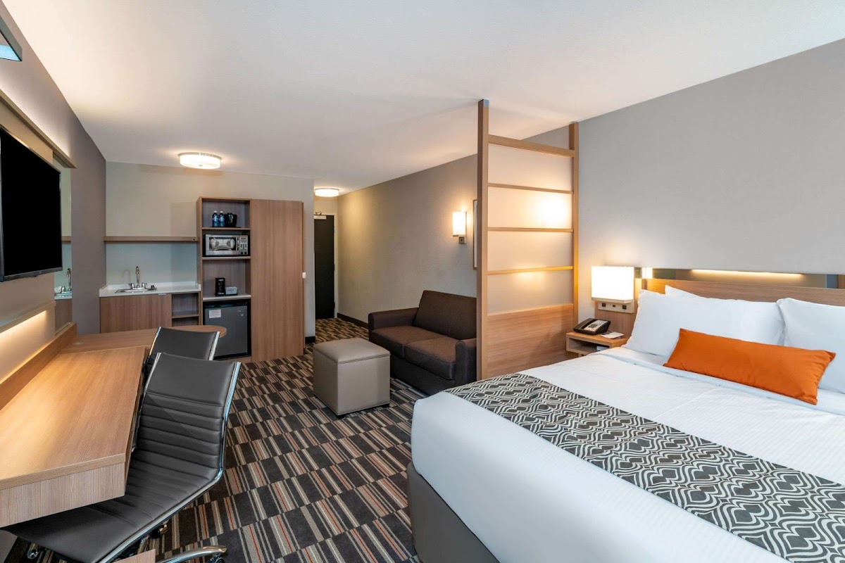 Microtel Inn & Suites by Wyndham Carlisle photo 2