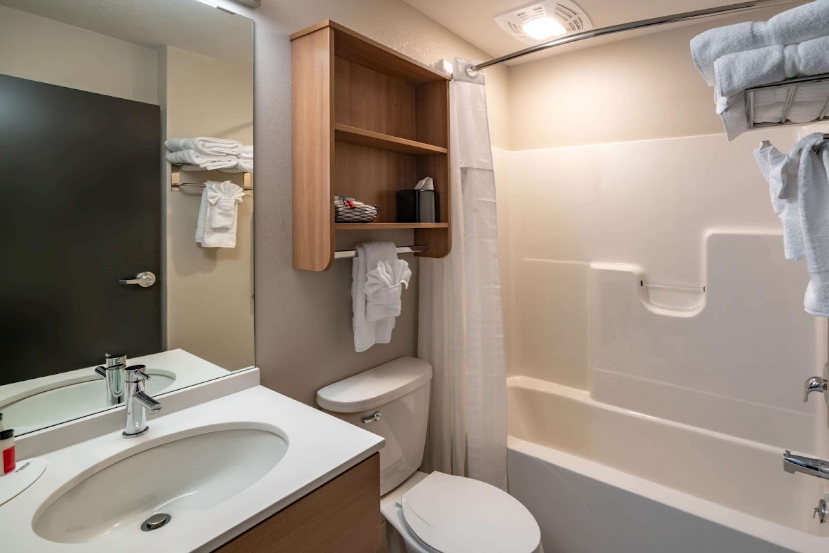 Microtel Inn & Suites by Wyndham Carlisle photo 3
