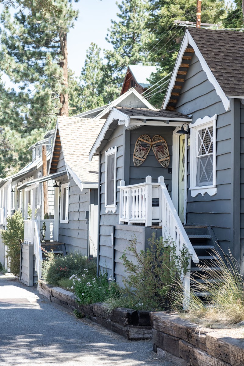 June Lake Pines Cottages photo 3