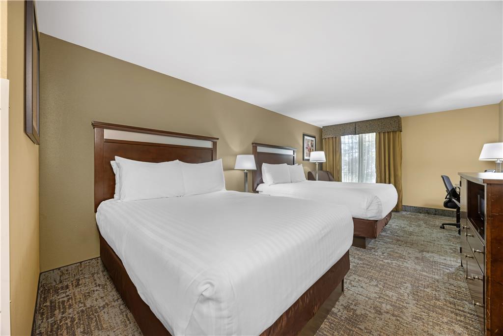 Best Western Plus Prairie Inn photo 2