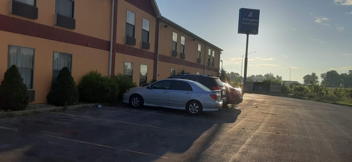 Arlington Inn And Suites photo 2