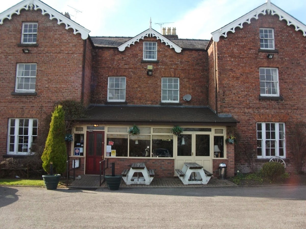 Carriages Country Pub & Dining