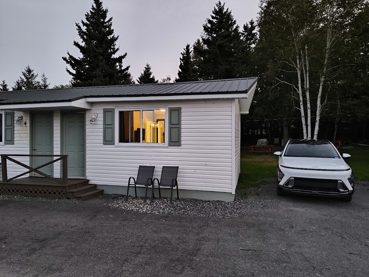 MacNeil's Motel