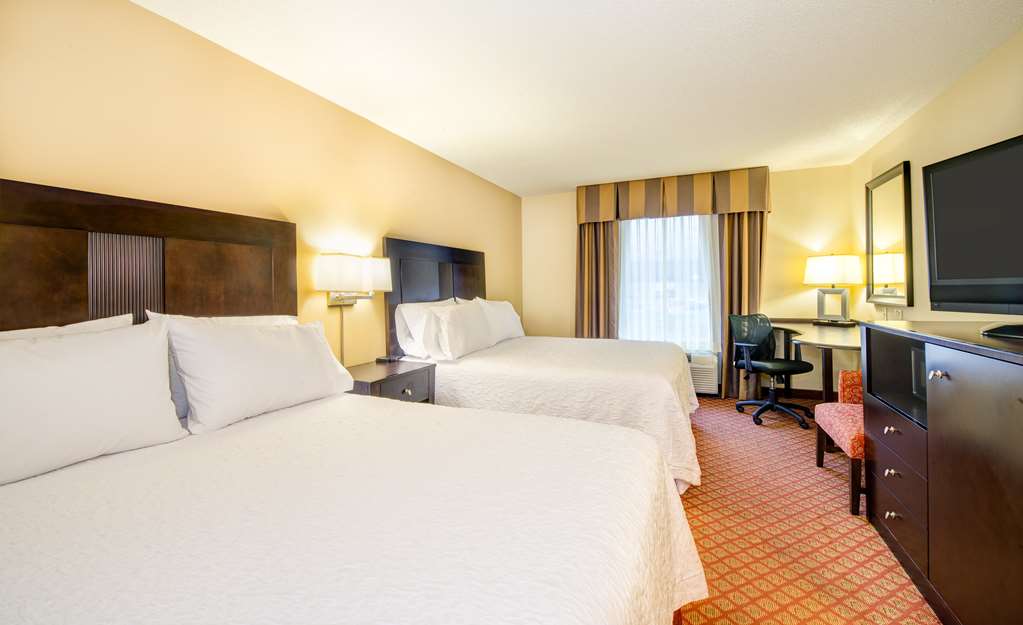 Hampton Inn & Suites Scottsboro photo 3