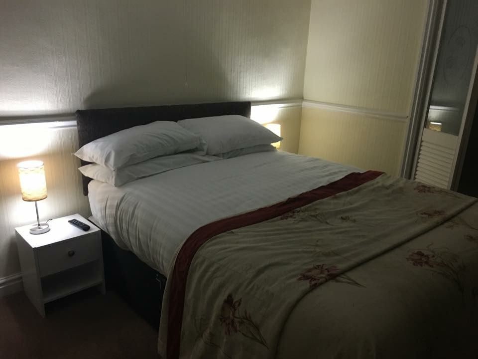 Buck House Hotel photo 2
