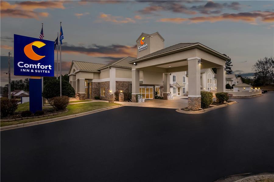 Comfort Inn & Suites Greenwood near University photo 2