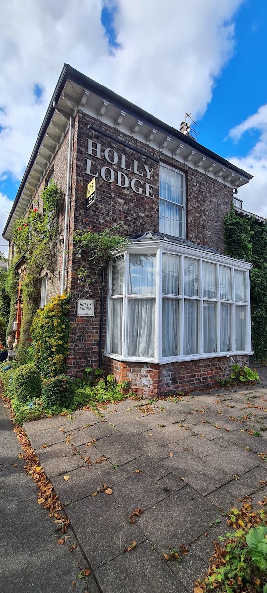 Holly Lodge