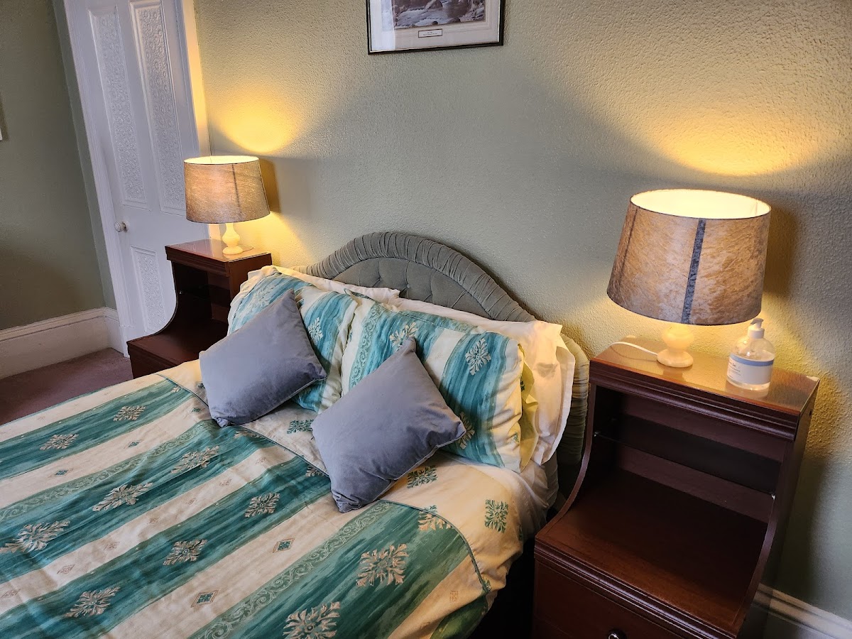 Holly Lodge photo 2