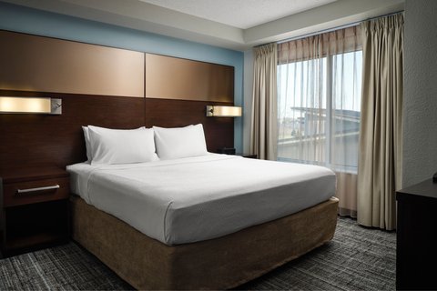 Residence Inn by Marriott Grand Rapids Airport photo 2