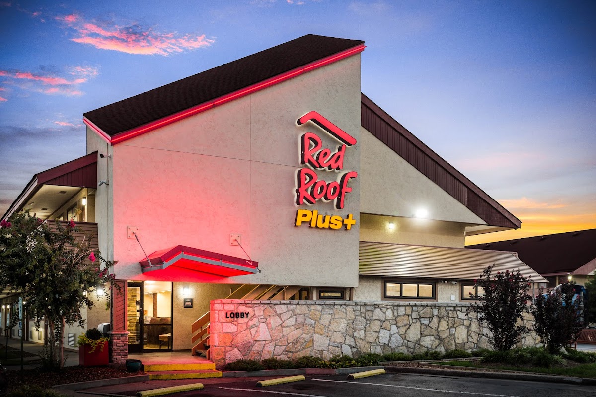 Red Roof PLUS+ Nashville North - Goodlettsville