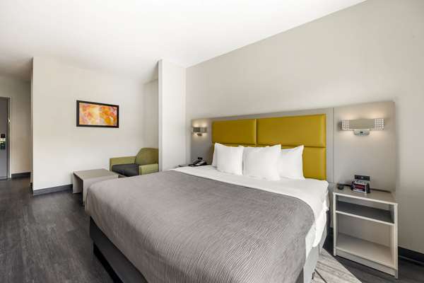 Quality Inn & Suites Joelton - Nashville photo 2