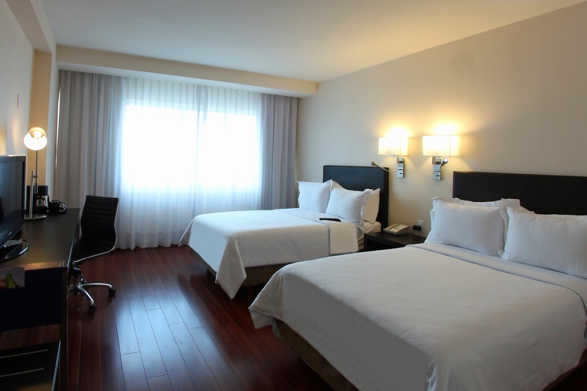 Hotel Opus Grand photo 2