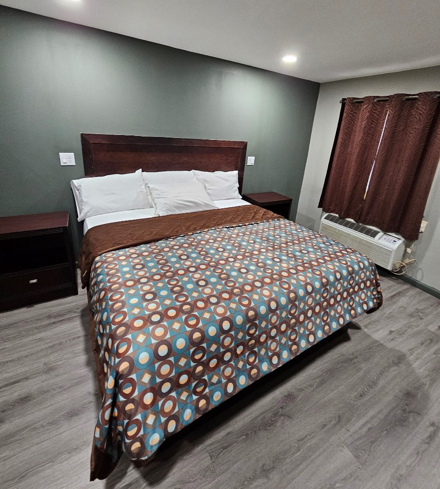 Red Carpet Inn Garfield Heights OH photo 2