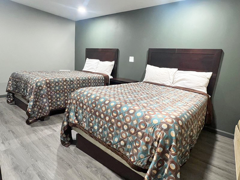 Red Carpet Inn Garfield Heights OH photo 3
