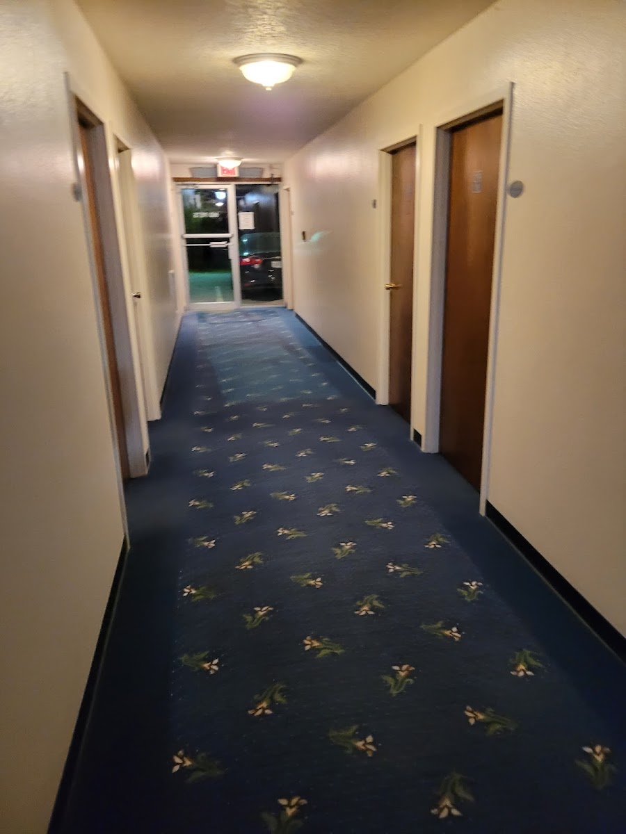 Eagle's Landing Motel photo 3