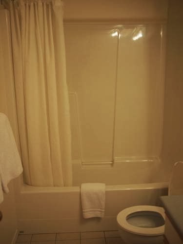 Whale's Tail Guest Suites photo 2