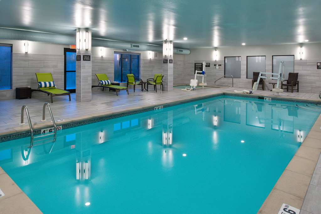 Hampton Inn LaPorte photo 2