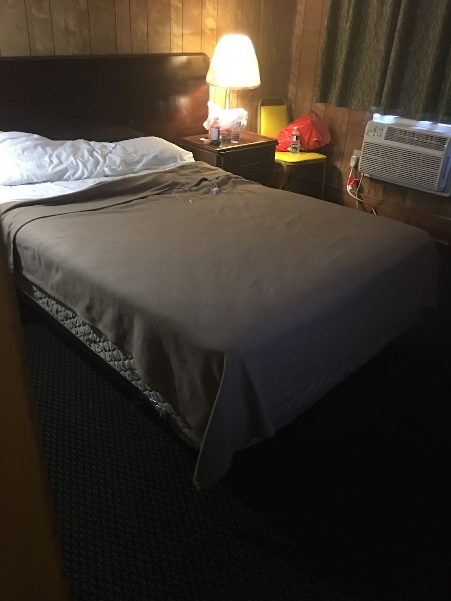 Oak Grand Motel photo 2