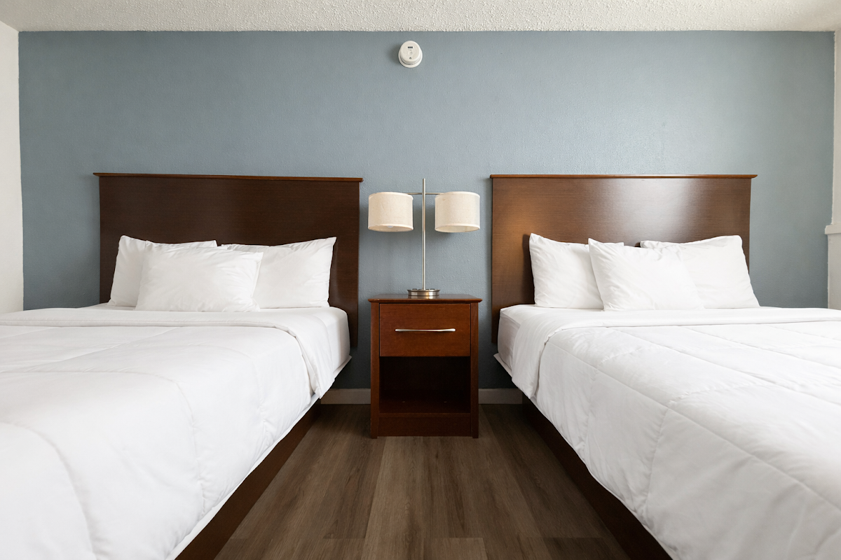 Hotel 8 Fergus Falls