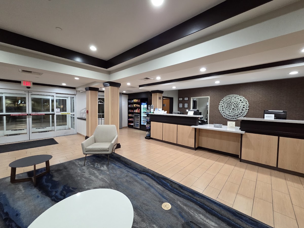 Fairfield by Marriott Inn & Suites Las Vegas Stadium Area photo 2