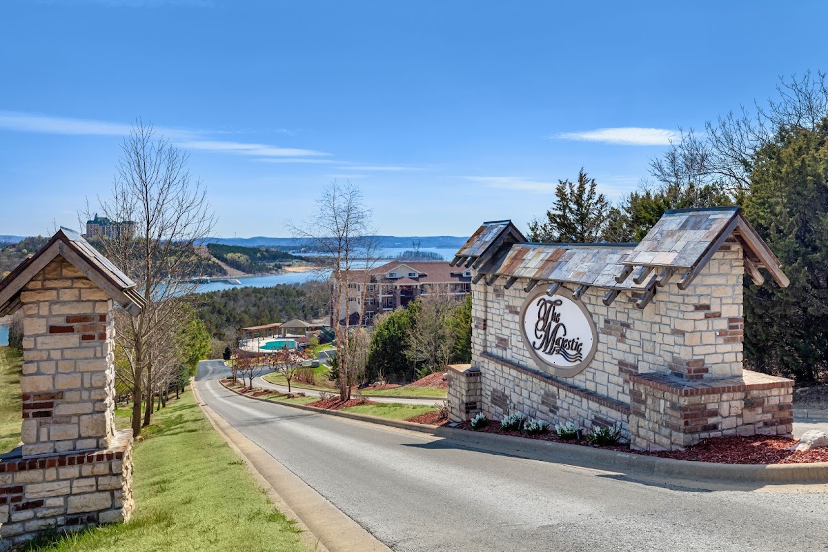 Majestic at Table Rock by Thousand Hills