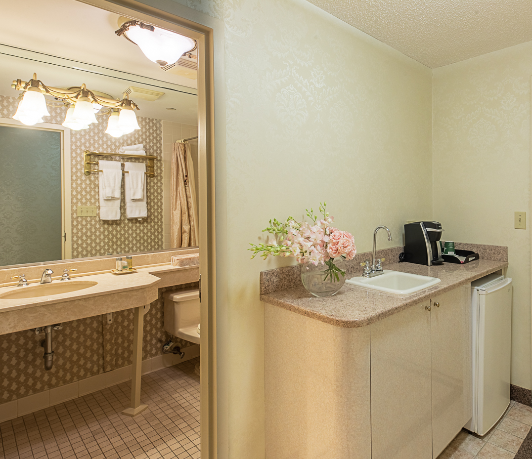 Avenue Plaza Hotel photo 3