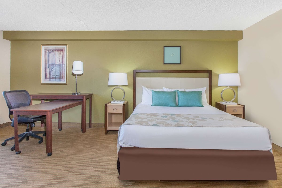 Hawthorn Suites by Wyndham Midwest City Tinker AFB photo 2