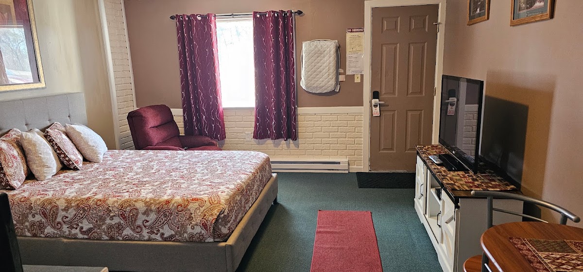 River Country Motor Lodge photo 2