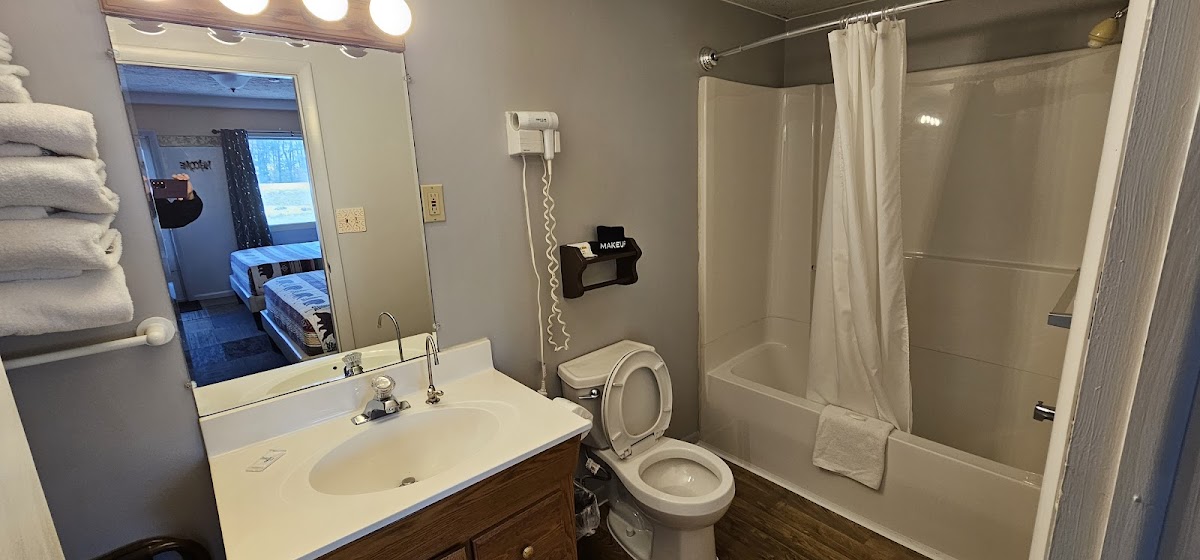 River Country Motor Lodge photo 3
