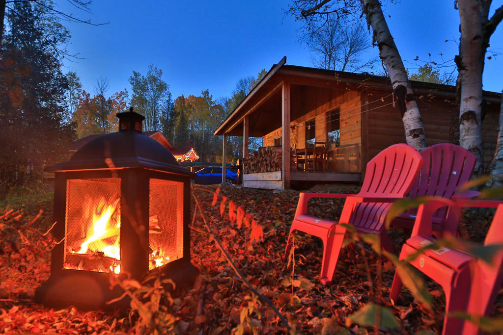 Lakepoint Cottage Resort on Golden Lake