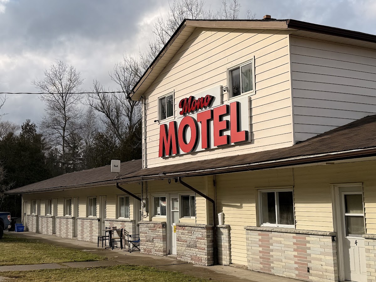Rosebud Motel