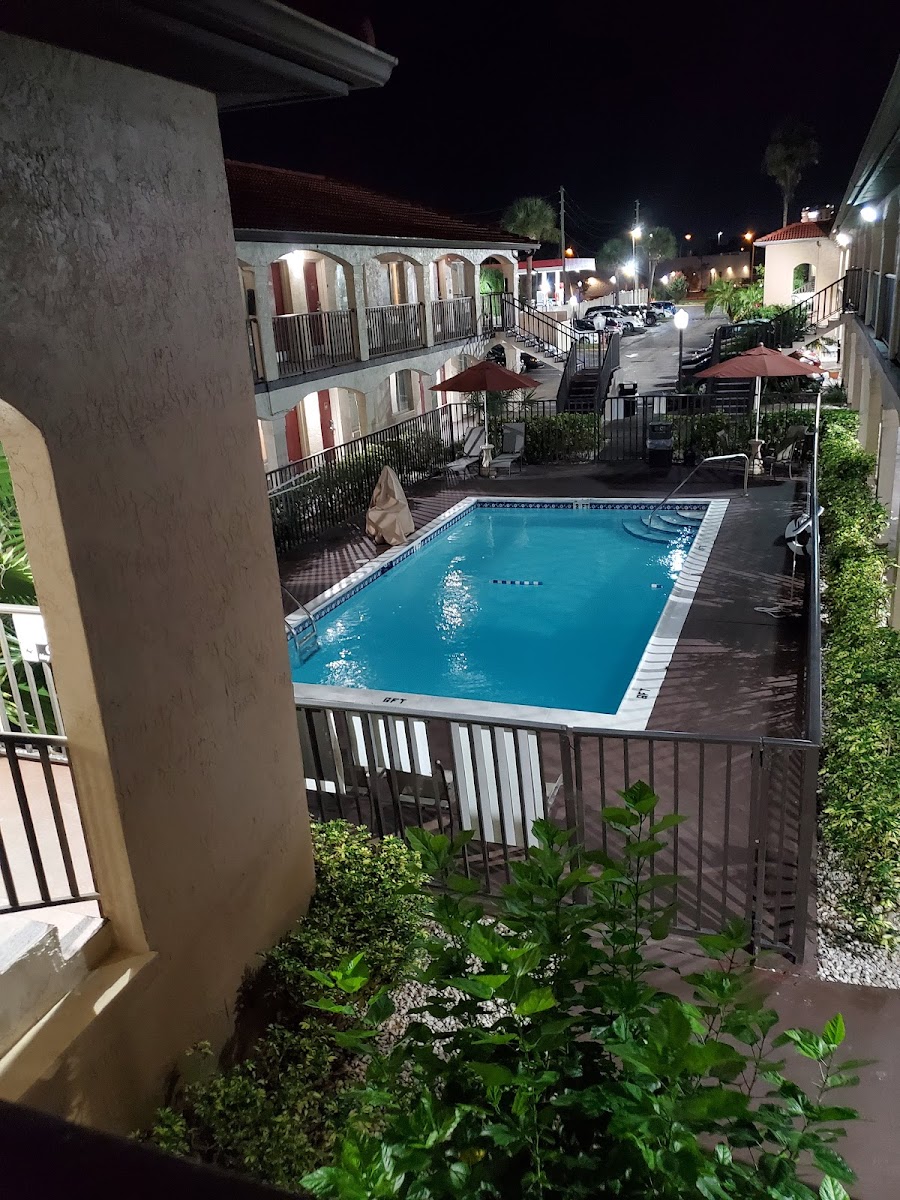 Red Roof Inn Orlando South - Florida Mall photo 3