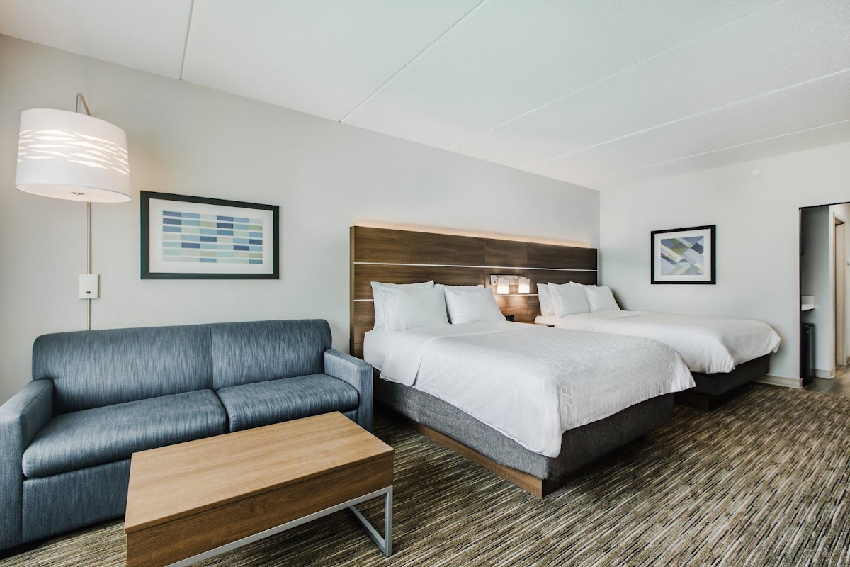 Holiday Inn Express & Suites Welland by IHG photo 2