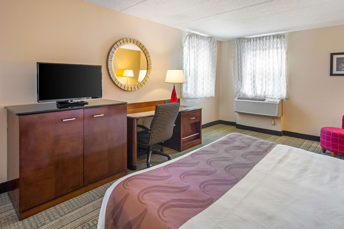 Quality Inn & Suites Virginia MN photo 2