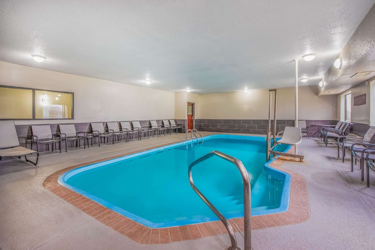 La Quinta Inn & Suites by Wyndham Fairborn Wright-Patterson photo 3