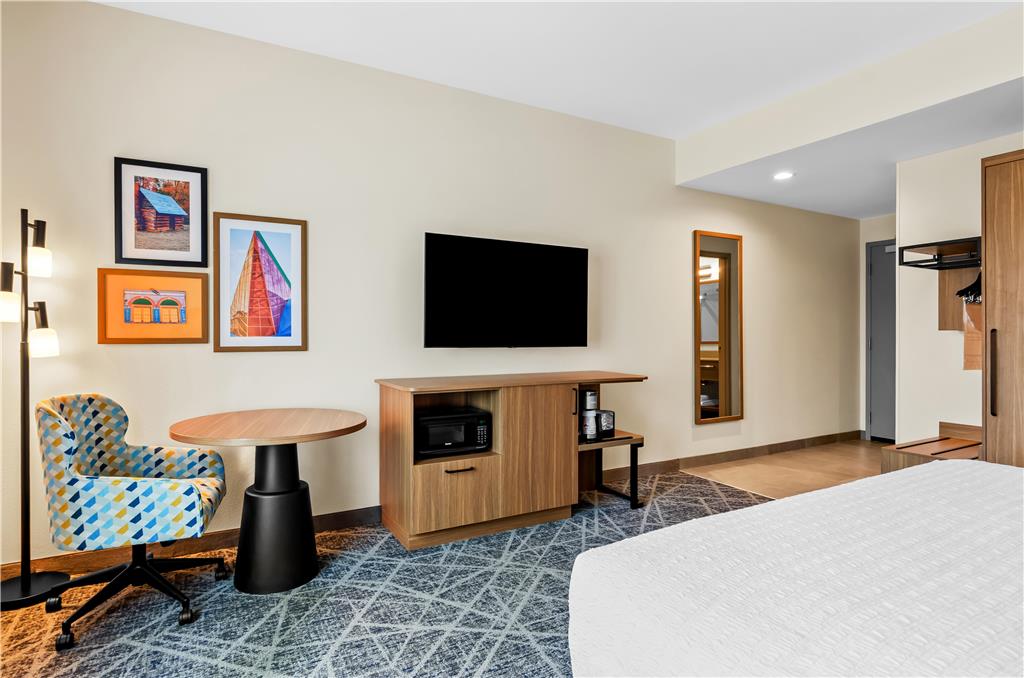 Hampton Inn Daleville photo 2