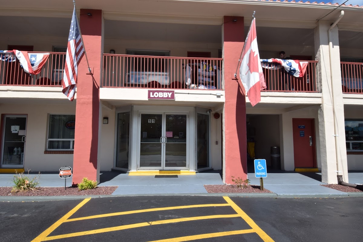 Knights Inn Oswego photo 3