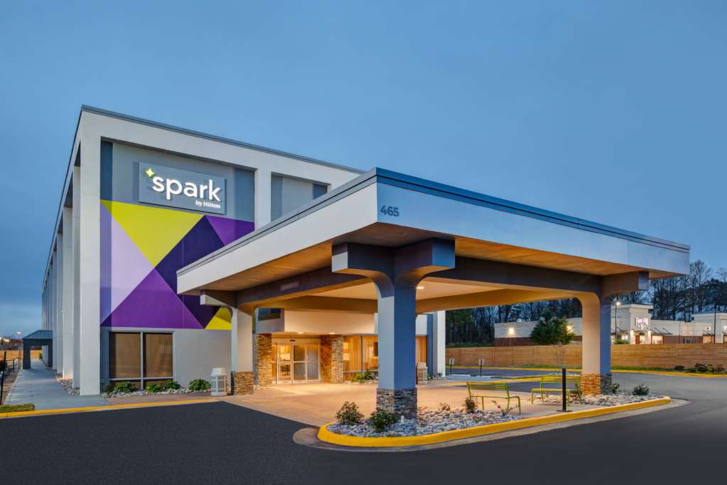 Spark by Hilton Jackson Ridgeland photo 3